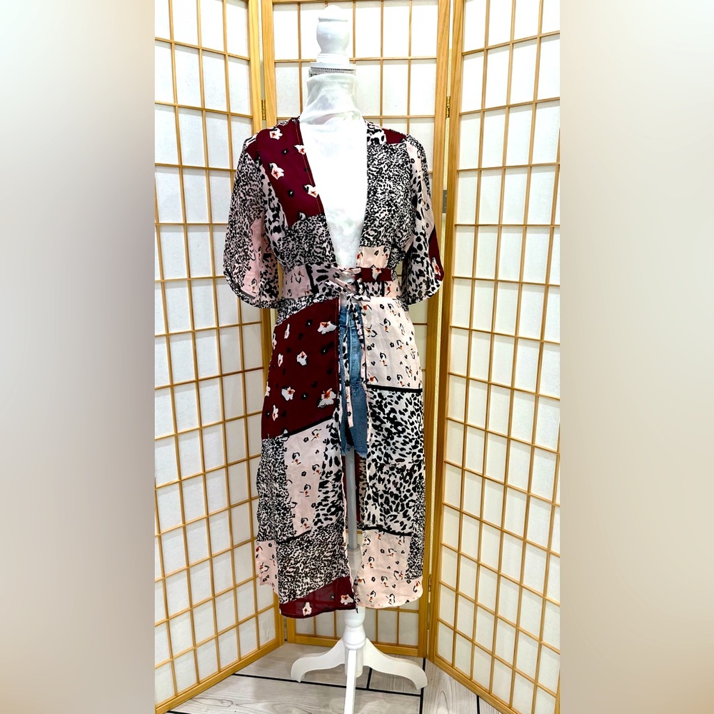 Cute multicolored coverup kimono robe 👘